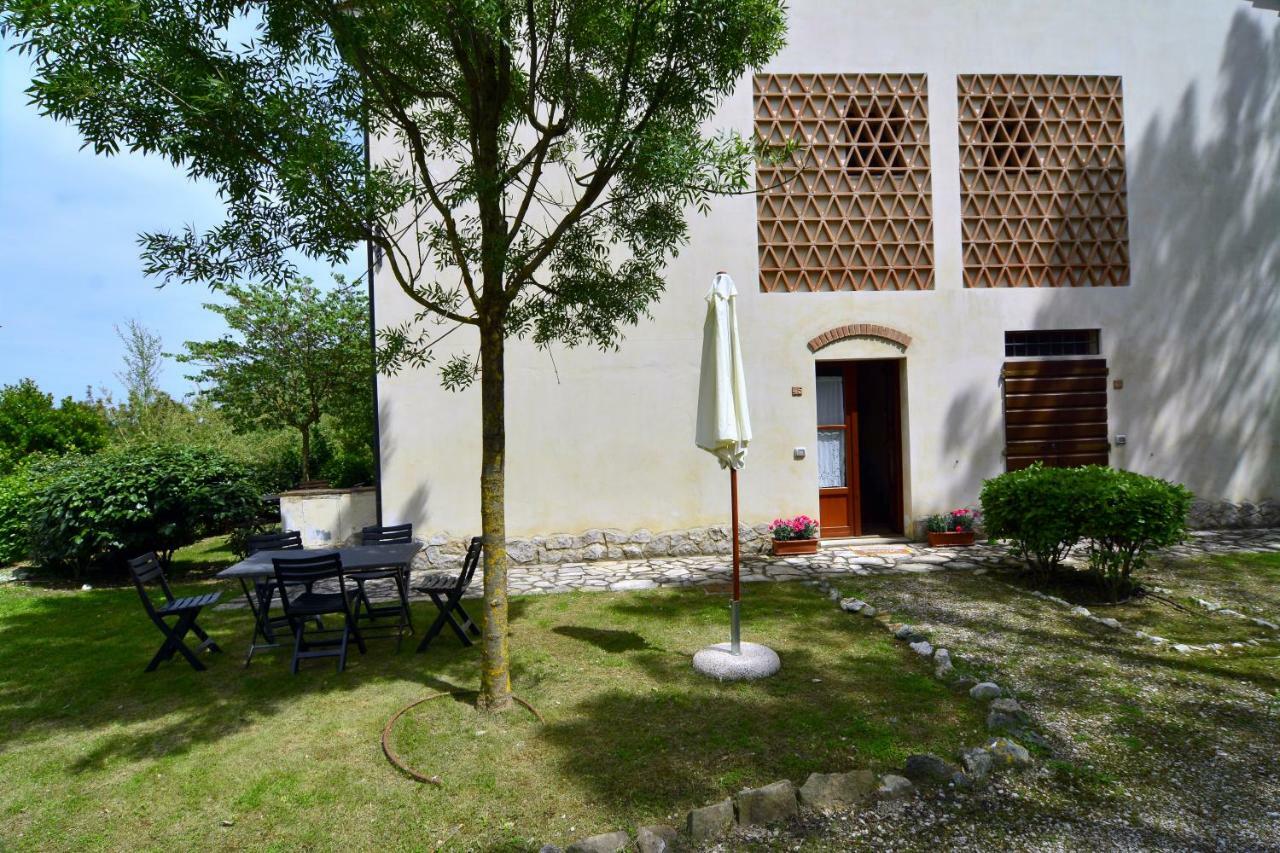 Casa Mire, San Gimignano Apartment กัมบาสซี แตร์เม ภายนอก รูปภาพ